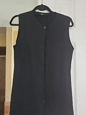 Zara Black Sleeveless Button-Front Tunic